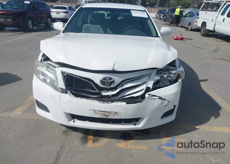 2011 Toyota Camry Le z USA, uszkodzony, nr VIN 4T4BF3EK0BR105749